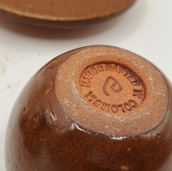 Juan Valdez Rare Handmade Pottery Espresso Cups And Saucers Set of 2 Brown Beige - Picture 15 of 16